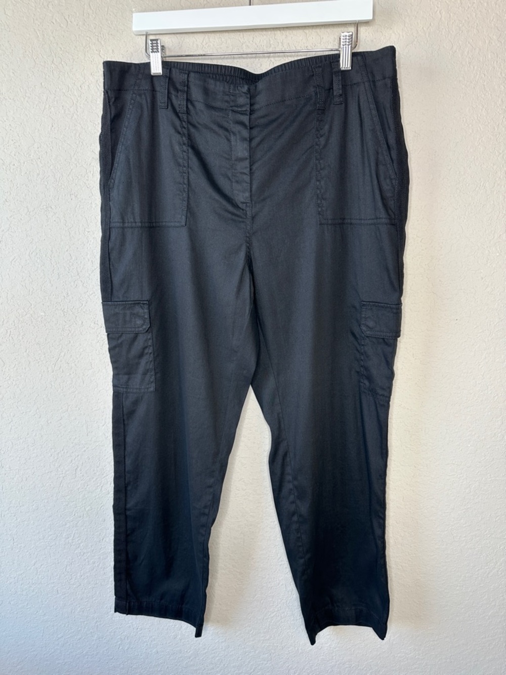 Chico's Linen Blend Cargo Pants Size 2.5 Women's 14‎ Black Lightweight Pockets